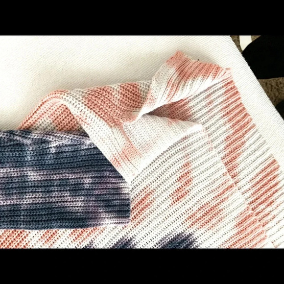 Women's Pink Navy Tie Dye Knit Sweater SZ S Long Sleeve Pullover Top Lightweight - Picture 3 of 7